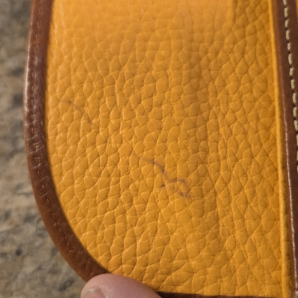 EUC Dooney & Bourke Collection Signature Logo Continental Clutch Wallet, Mustard - Picture 5 of 11